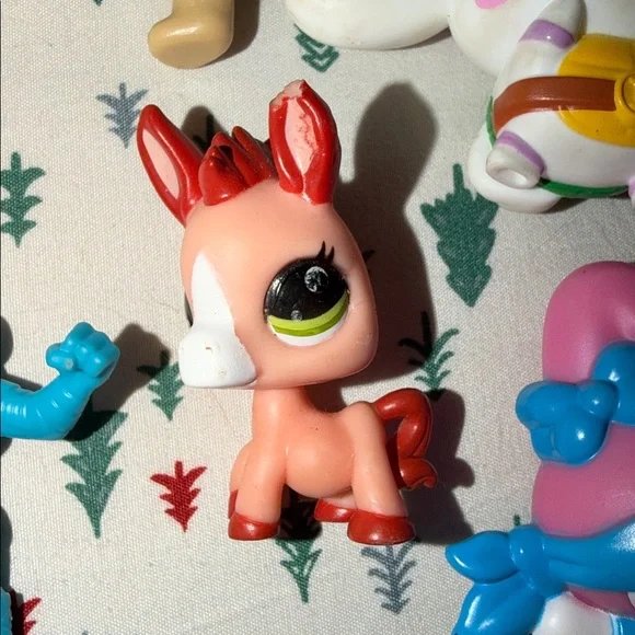 Misc kids toy figures - Picture 4 of 4